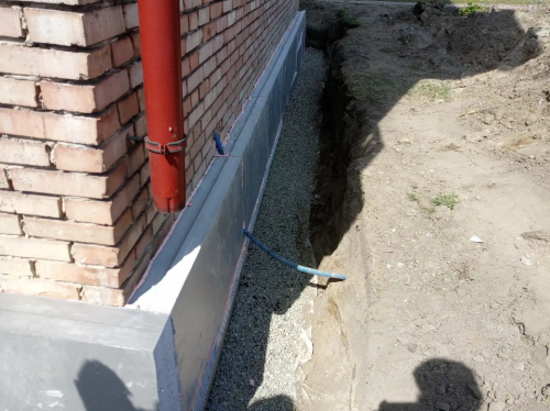 izolacja fundamentow drenaz odwodnienie koparka tarnow-101